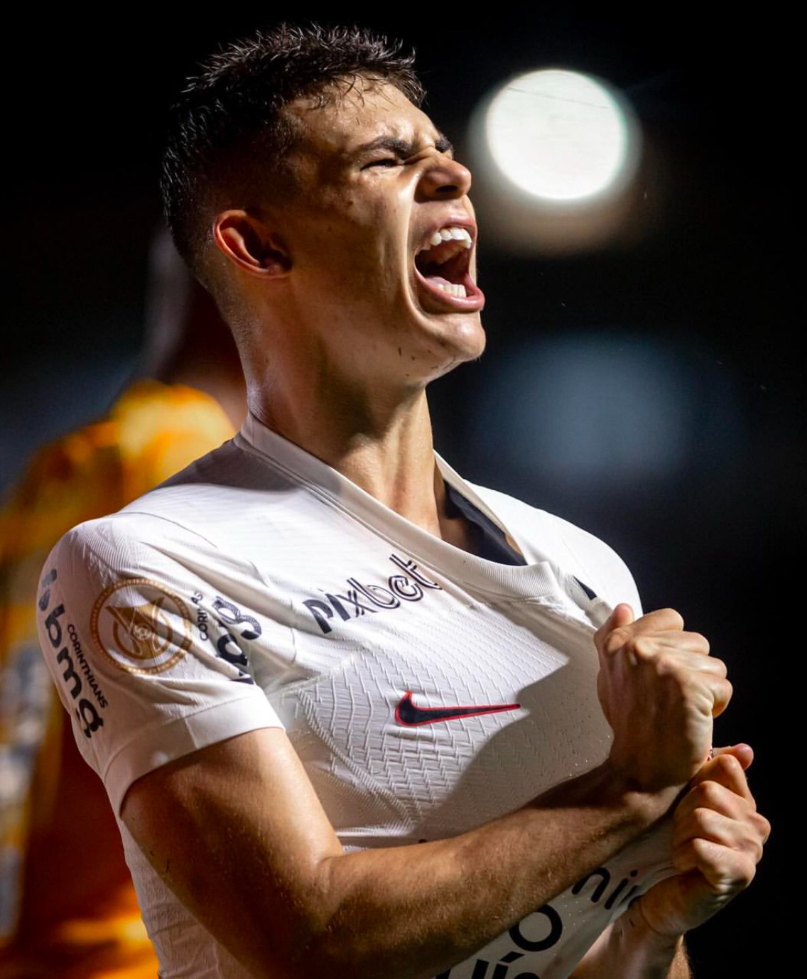 世界杯球员突破自我，表现堪称完美