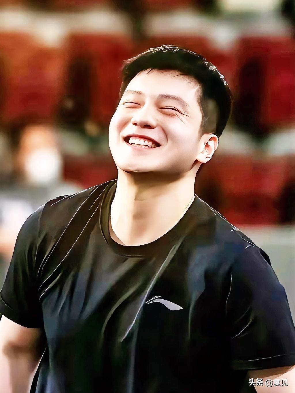 日本队逆转法国队，樊振东统治全场的简单介绍