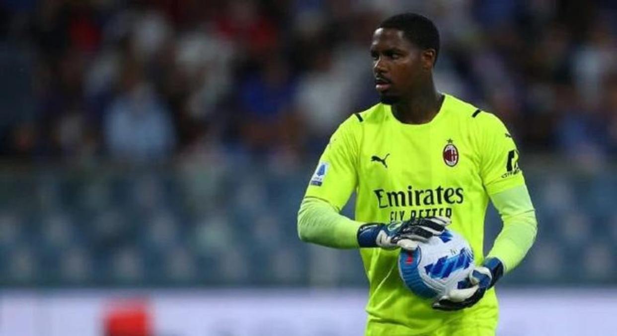 美国门将因私人原因缺席训练，球队关注其情况