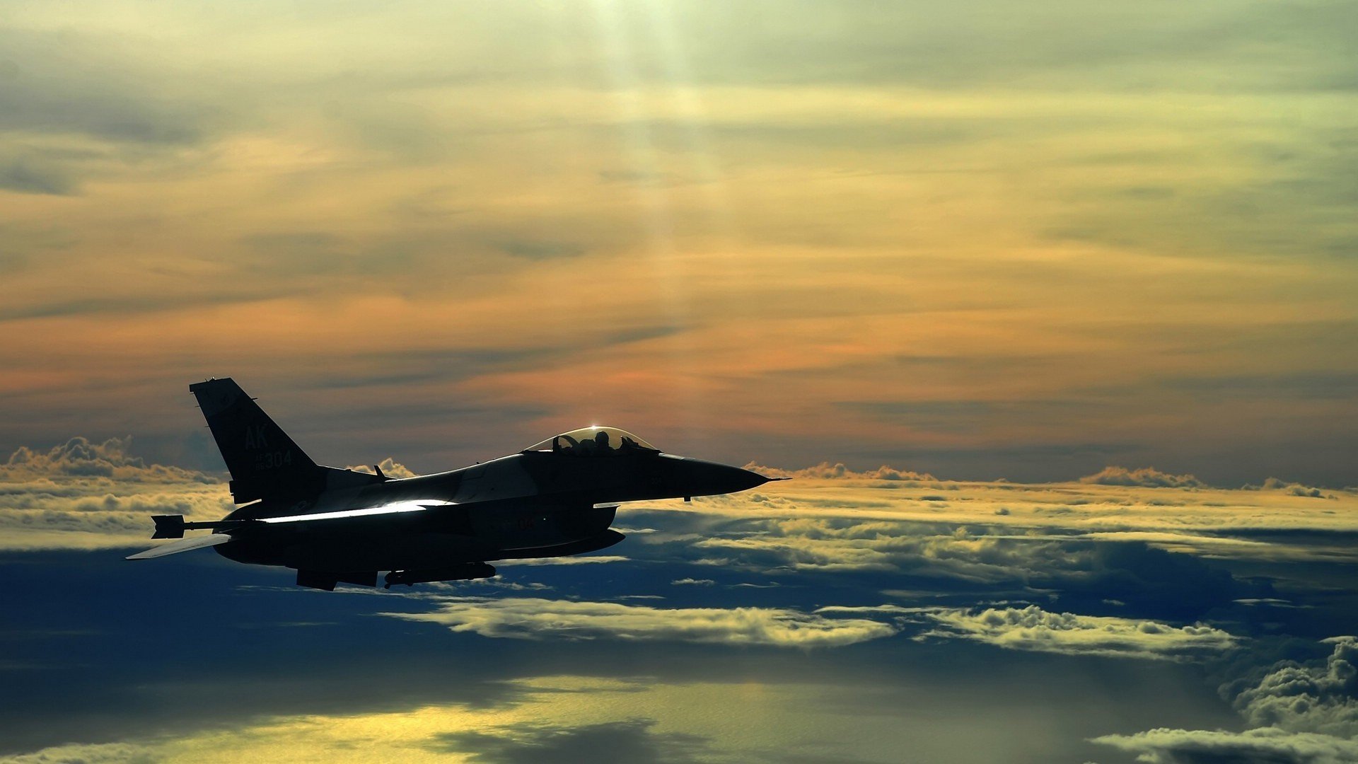 锋刃与鹿角，当德罗赞评满时，天山大雪已封路