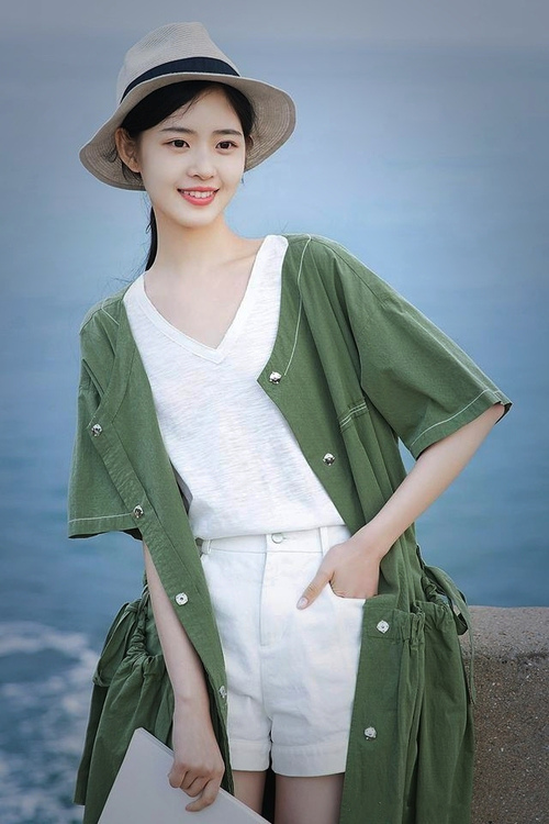 欧冠淘汰赛焦点战，贝蒂斯强势粉碎哥斯达黎加，谱写历史新篇章