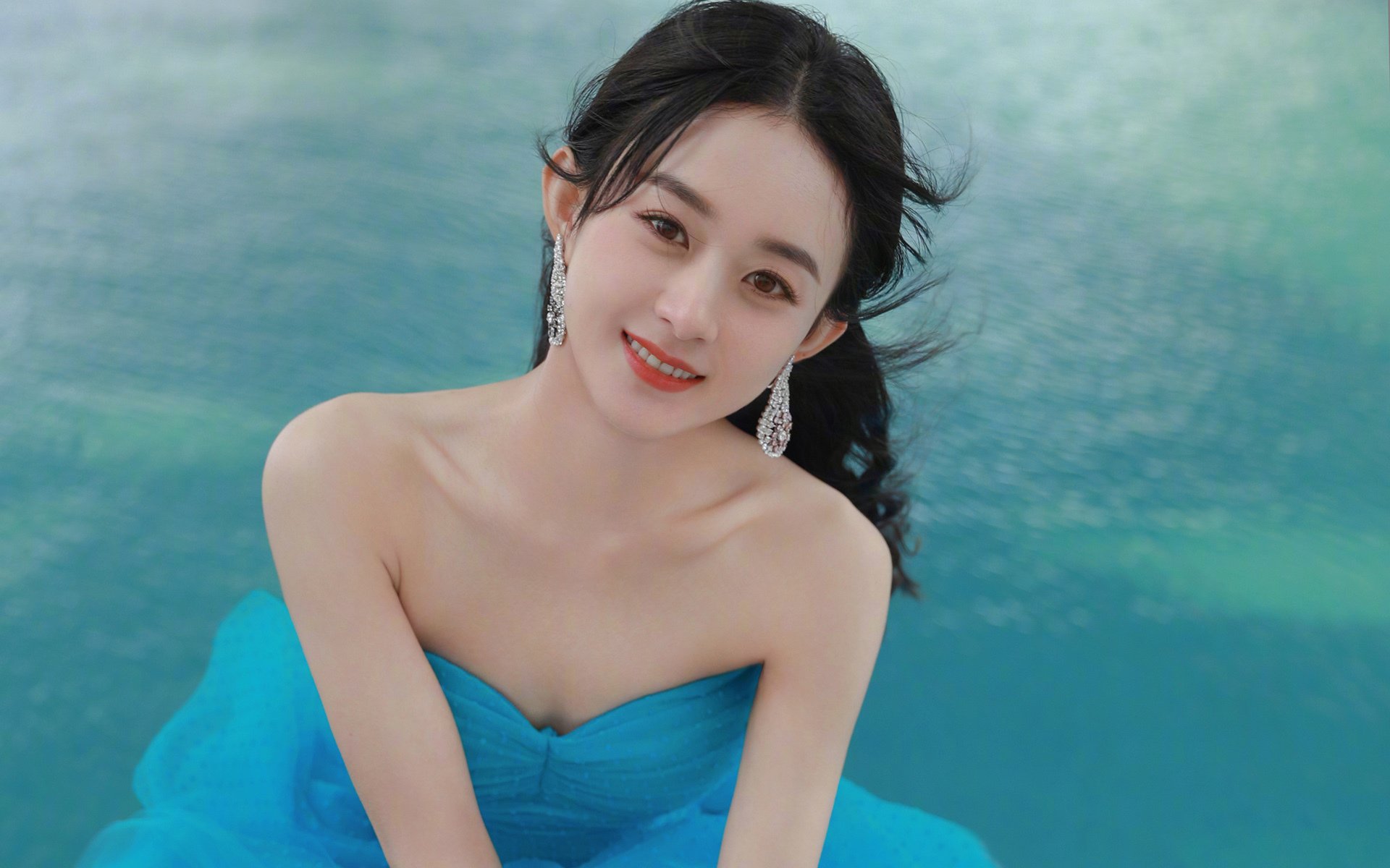 错位的王冠，当切尔西新星被八万美国球迷高呼准美国队长