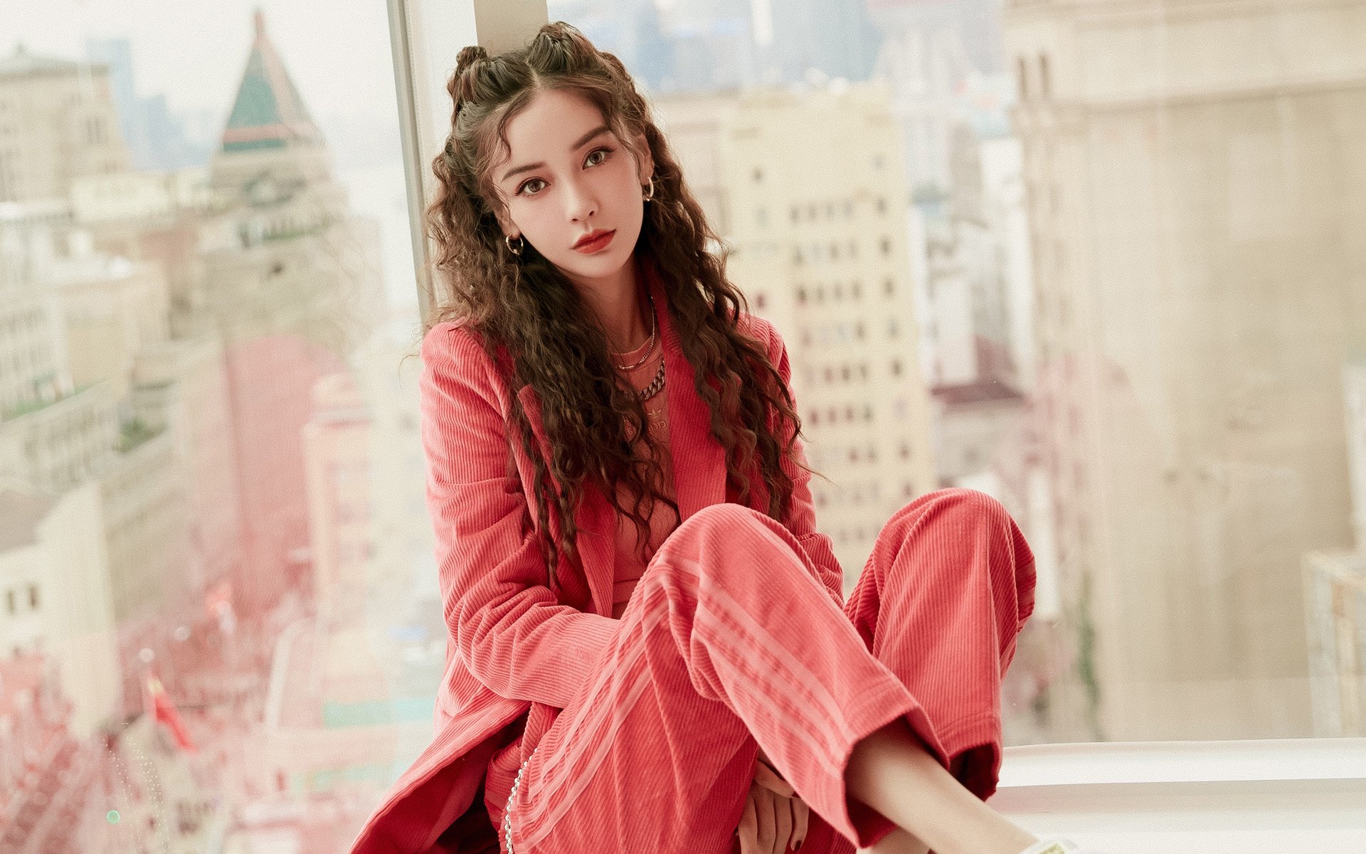 破晓时分,南非历史性胜利与三笘薰的东亚魔术师时刻